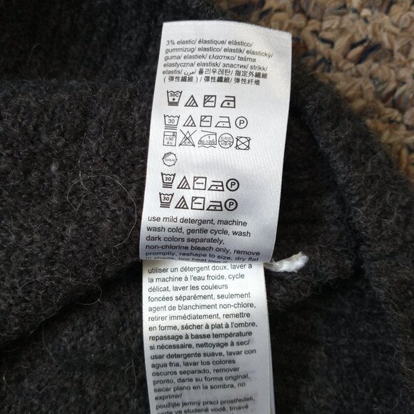 Sweater - Picture 4 of 5